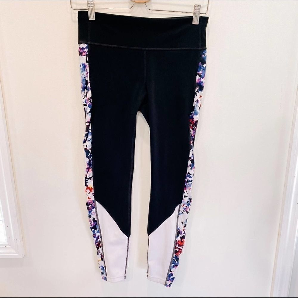 Gap Fit blackout technology workout leggings small‎